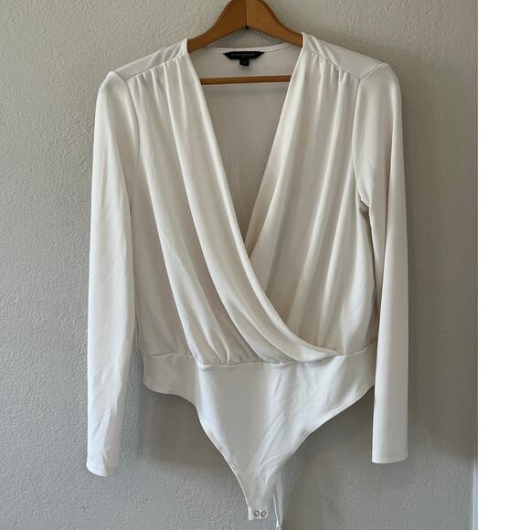 Women's Banana Republic White Wrap Bodysuit Shirt Blouse Size Med Petite - Picture 1 of 4